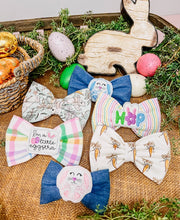 Load image into Gallery viewer, Lightweight denim bow tie with optional &quot;Floppy Bunny&quot; feltie center made with Alligator hair clip, over the collar or elastic headband (2 sizes available)
