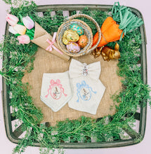 Load image into Gallery viewer, Linen bow tie with embroidered bunny bow feltie made with Alligator hair clip, over the collar or elastic headband (2 sizes available)
